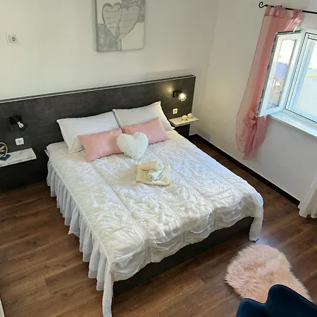 Mali Mate Apartment Solin Exterior photo