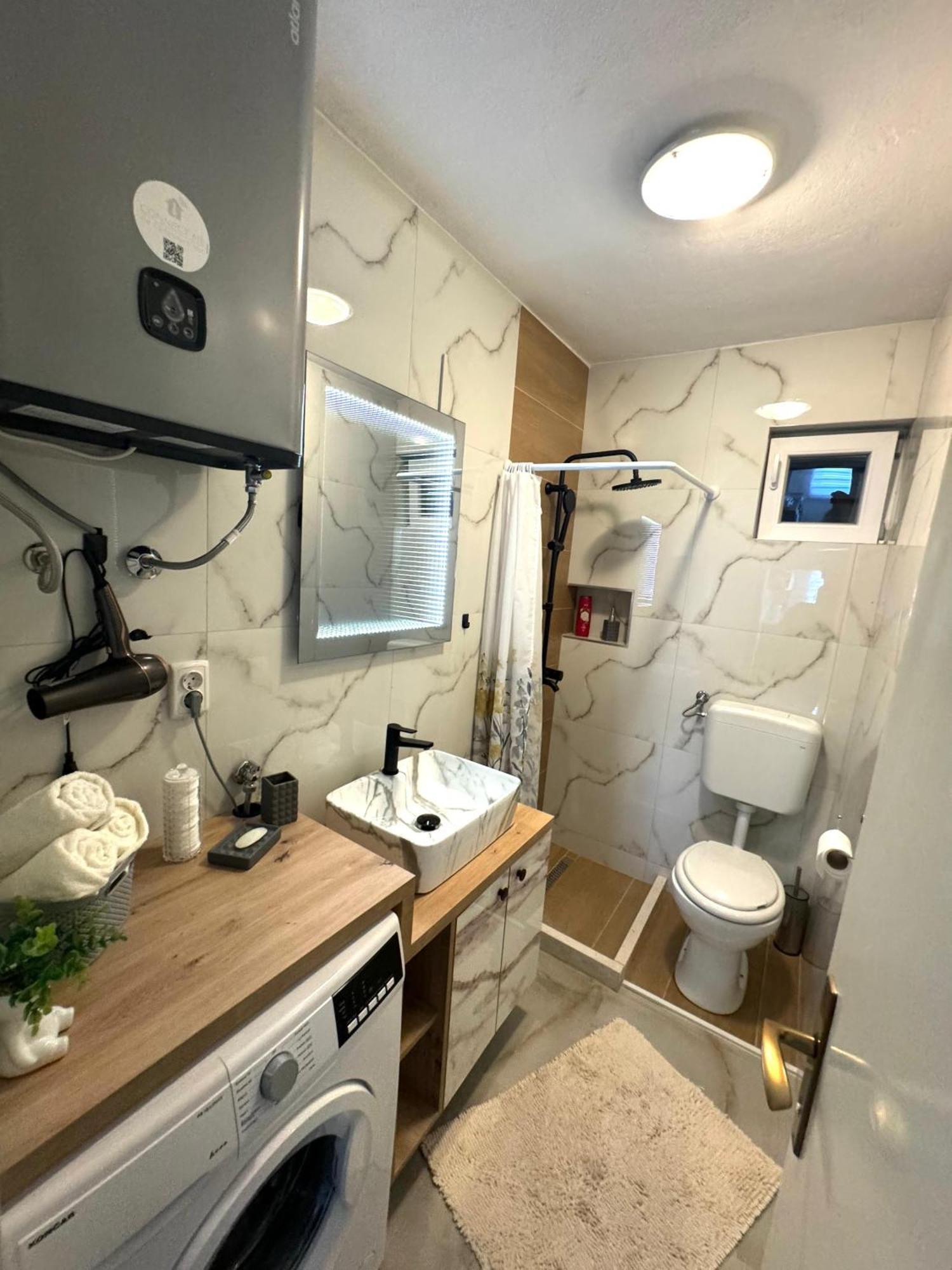 Apartment Mali Mate *